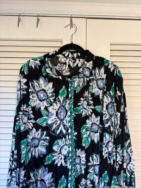 Free People Black Floral Button-Front Blouse — Size Medium